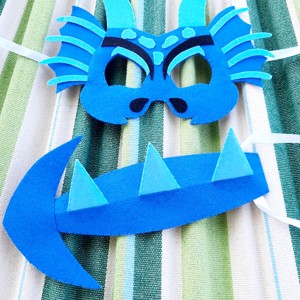 Costum de carnaval dragon albastru pentru baieti - Artynos.ro