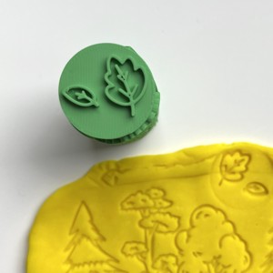 Rola de modelare cu textura de padure – Forest Texture Roller – Pentru modelarea plastilinei si a produselor de patiserie – Imprimata 3D, , , Rola de modelare cu textura de padure pentru plastilina si aluat

Creeaza o padure fermecatoare cu ..., ARTYNOS