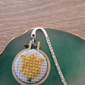 Semne de carte cu lalele - cărți și creații cu tematică muzicală, cadouri - semn de carte - Artynos.ro