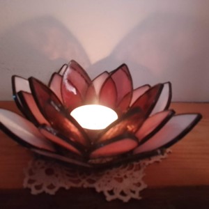 Suport pentru lumânare Tiffany în formă de floare de LOTUS, cadou spiritual. - casă & stil de viață - lumânări, parfumuri, arome - suport lumânări - Artynos.ro