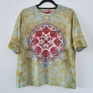 Tulip Mandala - Tricou model primavară cu lalea - îmbrăcăminte și modă - haine damă - tricou și top de damă - Artynos.ro
