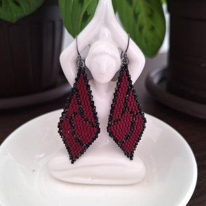 Cercei "aripi de fluture" din margele Miyuki Delica, Bijuterii, Cercei, Cercei din margele, Confectionarea bijuteriilor, Cercei lucrati manual, inspirati de aripile de fluturi, interpretare proprie.

• Margele: Miyuki De..., ARTYNOS