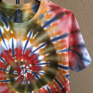 Tricou spirală hippie bumbac multicolor unicat - îmbrăcăminte și modă - haine damă - tricou și top de damă - Artynos.ro