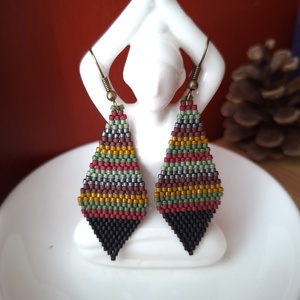 Cercei romb boho din margele Miyuki Delica mozaic, Bijuterii, Cercei, Cercei din margele, Confectionarea bijuteriilor, Cercei geometrici in forma de romb, lucrati manual din margele Miyuki Delica in stil boho-chic si e..., ARTYNOS