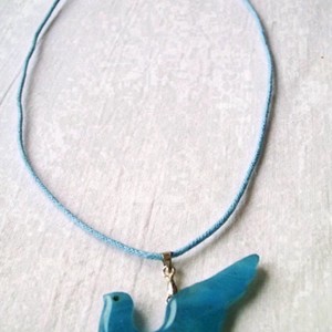 Pandantiv porumbel albastru sculptat din sticlă Tiffany -  - Artynos.ro