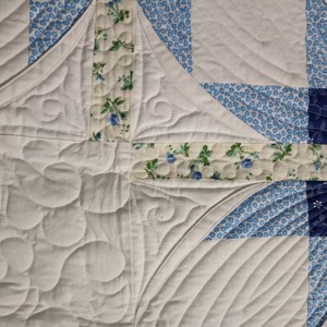Patchwork cuvertură cu model de fereastră catedrală -  - Artynos.ro