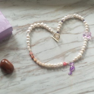 Colier perle de cultura si detalii colorate - bijuterii - coliere - coliere cu pandative - Artynos.ro