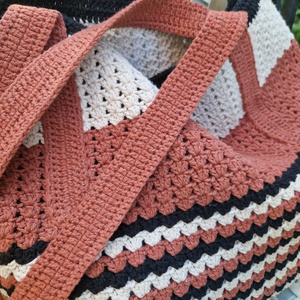 Geanta de umar crosetata - genți și portofele - genți de mână și umăr - geantă casual - Artynos.ro