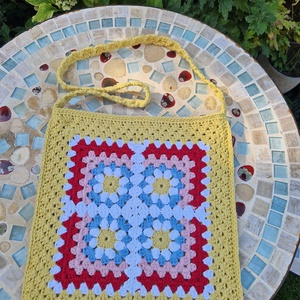 Geanta crosetata de umar - genți și portofele - genți de mână și umăr - genți de umăr - Artynos.ro