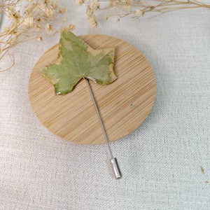 Broșă cu frunze naturale de iederă � broșă florală tip pin, cadou pentru femei - bijuterii - broșe - Artynos.ro