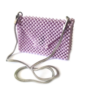 Geanta din perle  - accesorii nuntă - bijuterii mireasă - manșete nuntă și ace de cravată - Artynos.ro