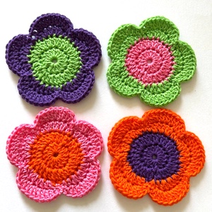 Coastere crosetate - casă & stil de viață - accesorii pentru decorat casa - suport de flori - accesorii florale - Artynos.ro