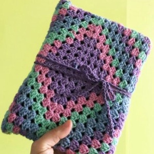 Husa crosetata pentru jurnal, agenda, carte, Carti si creatii cu tematica muzicala, cadouri, Husa de carte, Crosetat, ARTYNOS