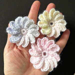 Lot 15 flori crosetate - casă & stil de viață - produse de papetărie - caiete și jurnale - Artynos.ro