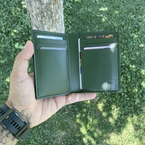 Portofel din piele naturala lucrat integral manual in Romania - geantă și husă - portofele, huse, suporturi - portofel - portofel bărbați - Artynos.ro