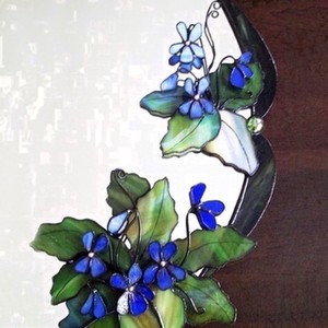 Oglindă de perete 3D cu violete -  - Artynos.ro