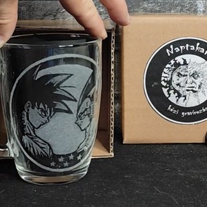 Cană de sticlă cu model Dragon Ball Son Goku și Vegeta  -  - Artynos.ro