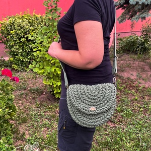 Geantă de umăr/ cross body - geantă și husă - genți de umăr și genți de mână - genți de umăr - Artynos.ro