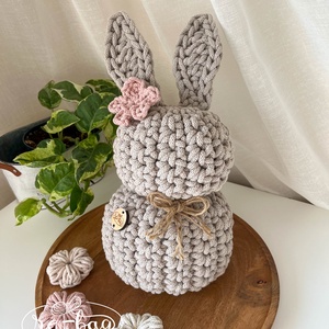 Decorațiune de Paște în formă de iepuraș - decor de sărbători - decorațiuni de paște - iepuraș de paște - Artynos.ro