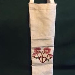 Hímzett borosüveg tartó ajándék tasak, Casa & Stil de viata, Accesorii pentru echipamente de bucatarie, Accesorii de servire, Raft pentru vin, Broderie, Cusatura, ARTYNOS
