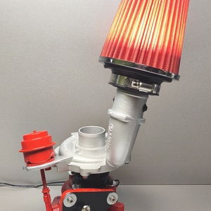Lampa realizata dintr-o piesa auto (turbocompresor)., Casa & Stil de viata, Lampi si corpuri de iluminat, Lampa de ambianta, Altele, ARTYNOS