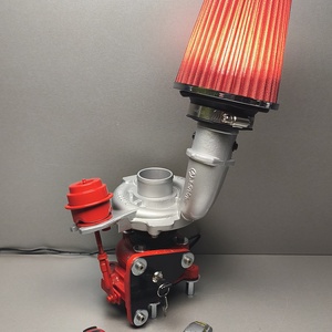 Lampa realizată dintr-o piesă auto (turbocompresor). - casă & stil de viață - lămpi și corpuri de iluminat - lampă de ambianță - Artynos.ro