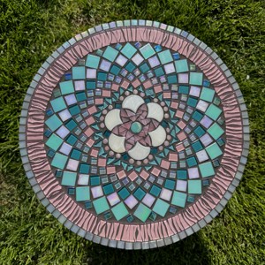 Masuta colorata, pastel cu model mandala, - Artynos.ro