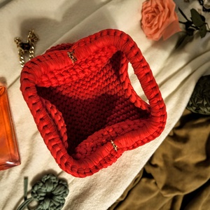 Red Passion Pouch - genți și portofele - genți de antrenament - geantă de alergare - Artynos.ro