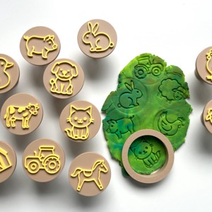 Set de ștampile și forme de prăjituri cu animale de la fermă � vacă, purcel, găină, tractor și multe altele  - jucării și echipamente pentru copii - puzzle, jocuri puzzle - puzzle cu forme - Artynos.ro