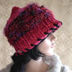 LUCA-SAPI / roșu vin - Șapcă boemă din lână tricotată manual - îmbrăcăminte și modă - eșarfe, pălării, fularuri - căciulă - Artynos.ro