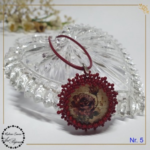 PANDANTIV trandafiri cu margine grena - Nr.5 - bijuterii - coliere - pandative - Artynos.ro