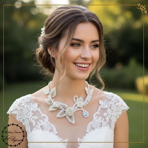 COLIER MIREASA - cu flori, frunze si fluturas alb cu auriu , Accesorii nunta, Bijuterii mireasa, Colier mireasa, Confectionarea bijuteriilor, Impletituri, broderie cu margele, ARTYNOS