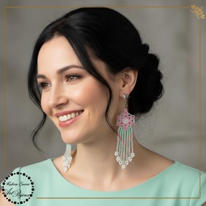 CERCEI CU FLOARE SI FRANJURI - culori pastelate, Bijuterii, Cercei, Cercei din margele, Confectionarea bijuteriilor, Impletituri, broderie cu margele, ARTYNOS