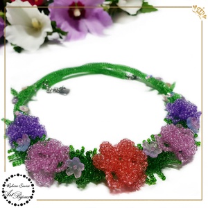 COLIER cu trandafirași roz și mov  - bijuterii - coliere - coliere din mărgele - Artynos.ro