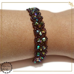 BRĂȚARĂ cu INIMIOARE din cristale - mov cu irizații - bijuterii - brățări - brățări din mărgele - Artynos.ro