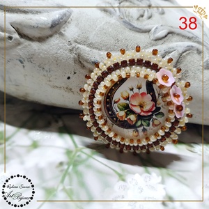 Broșă flori și potcoavă - nr 38 - bijuterii - broșe - Artynos.ro