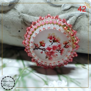 Broșă flori de cireș margini roz - nr 42 - bijuterii - broșe - Artynos.ro