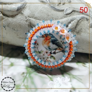 Broșă pasăre pe creangă înflorită - nr 50 - bijuterii - broșe - Artynos.ro