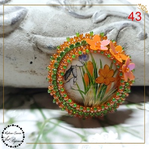 Broșă brândușe portocalii - nr 43  - bijuterii - broșe - Artynos.ro