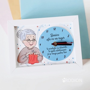 Ceas inramat bunica personalizat cu nume si mesaj pictat manual - Artynos.ro