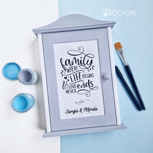 Cuier chei dulapior suport lemn personalizat cu nume, Casă & Stil de viață, Accesorii pentru decorat casa, Decorațiuni de pereți, decorațiuni suspendate, Suport pentru chei, Obiecte pictate, Pictură, ARTYNOS