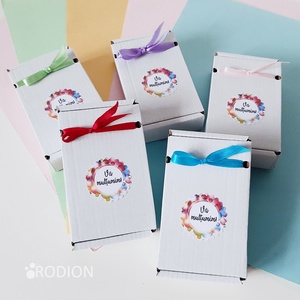 Marturii botez cu magnet pictat manual personalizate cu nume Albinuta - jucării și echipamente pentru copii - daruri de botez - Artynos.ro