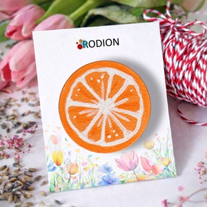 Martisoare brosa pictate manual in forma de felie de portocala, Bijuterii, Martisor, Obiecte pictate, Pictura, ARTYNOS