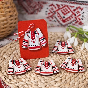 Martisoare brosa in forma de ie romaneasca, pictate manual handmade, Bijuterii, Martisor, Obiecte pictate, Pictura, ARTYNOS