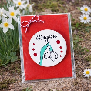 Martisor brosa Ghiocel pictat manual cu text handmade - bijuterii - mărțișor - Artynos.ro