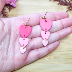 Cercei Inimi Roz în Degrade � Bijuterii handmade din lut polimeric - bijuterii - cercei - cercei lungi - Artynos.ro