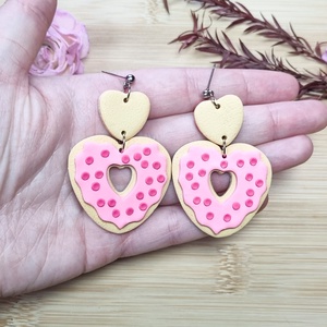 Cercei Donut Roz în Formă de Inimă � Bijuterii handmade din lut polimeric - bijuterii - cercei - cercei lungi - Artynos.ro