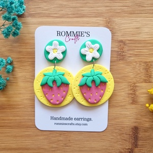 Cercei Căpșuni � Bijuterii handmade din lut polimeric, inspirație de vară - bijuterii - cercei - cercei lungi - Artynos.ro