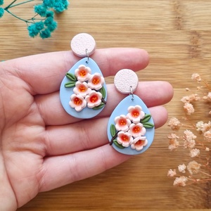 Cercei Sakura � Bijuterii handmade din lut polimeric, design floral tip lacrimă - bijuterii - cercei - cercei lungi - Artynos.ro