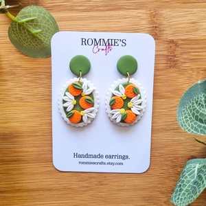 Cercei Citrus cu Flori de Portocal � Bijuterii handmade din lut polimeric, inspirație din natură - bijuterii - cercei - cercei lungi - Artynos.ro
